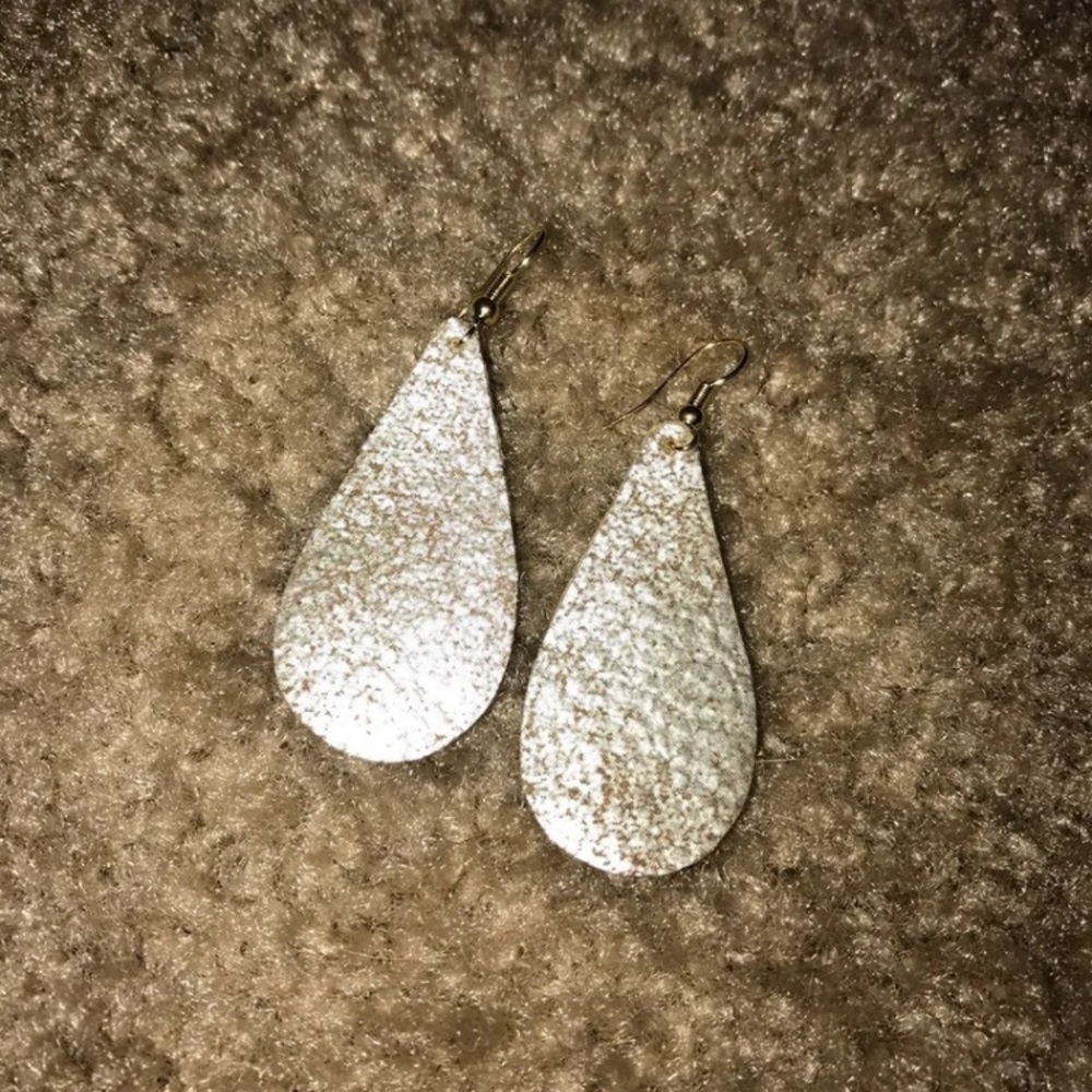Dainty leather earrings